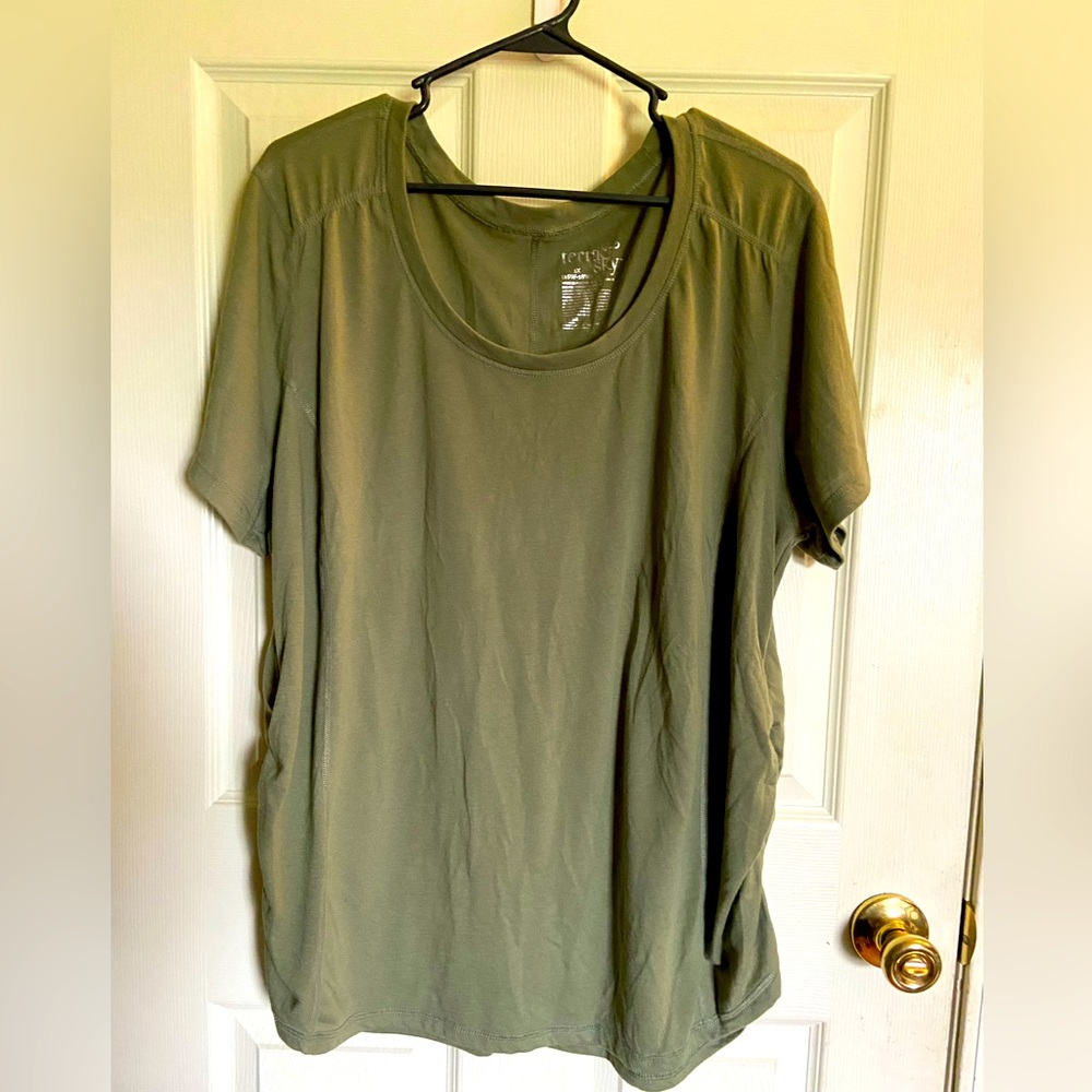 5for25 Bundle and Save Terra & Sky 1XL (16w 18w) V-neck T-shirt